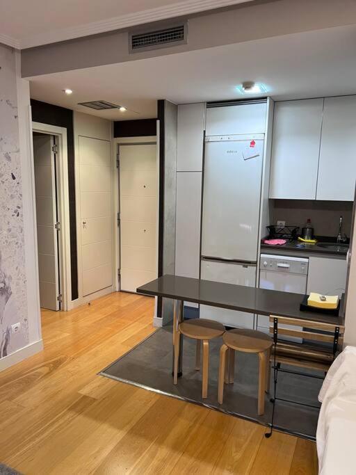 Appartamento Relajate Despues De Patear Madrid Esterno foto